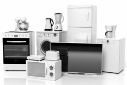 elektroodpady - zużyty sprzęt AGD przygotowany do recyklingu oraz zagospodarowania